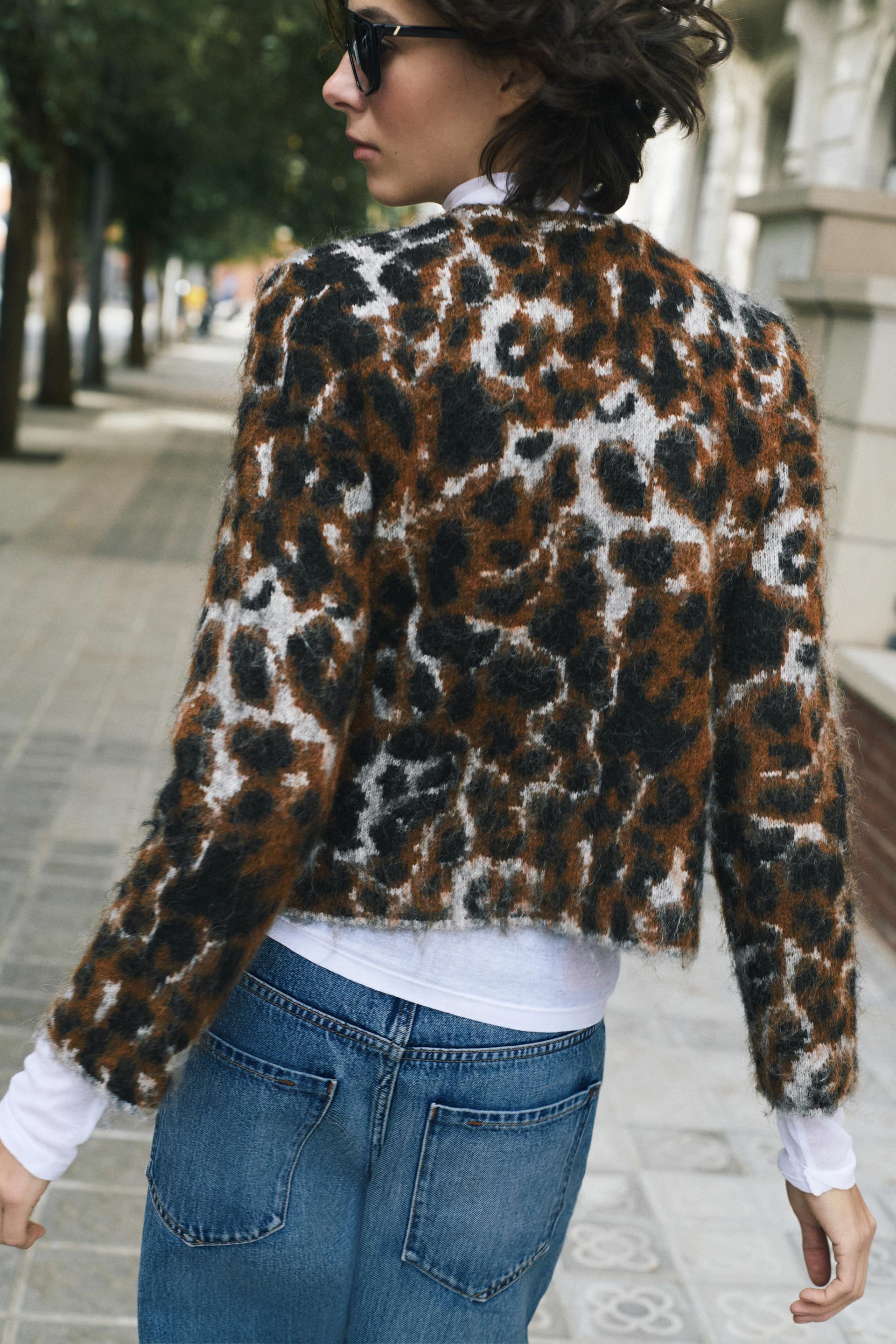 ANIMAL JACQUARD CARDIGAN thumbnail 5