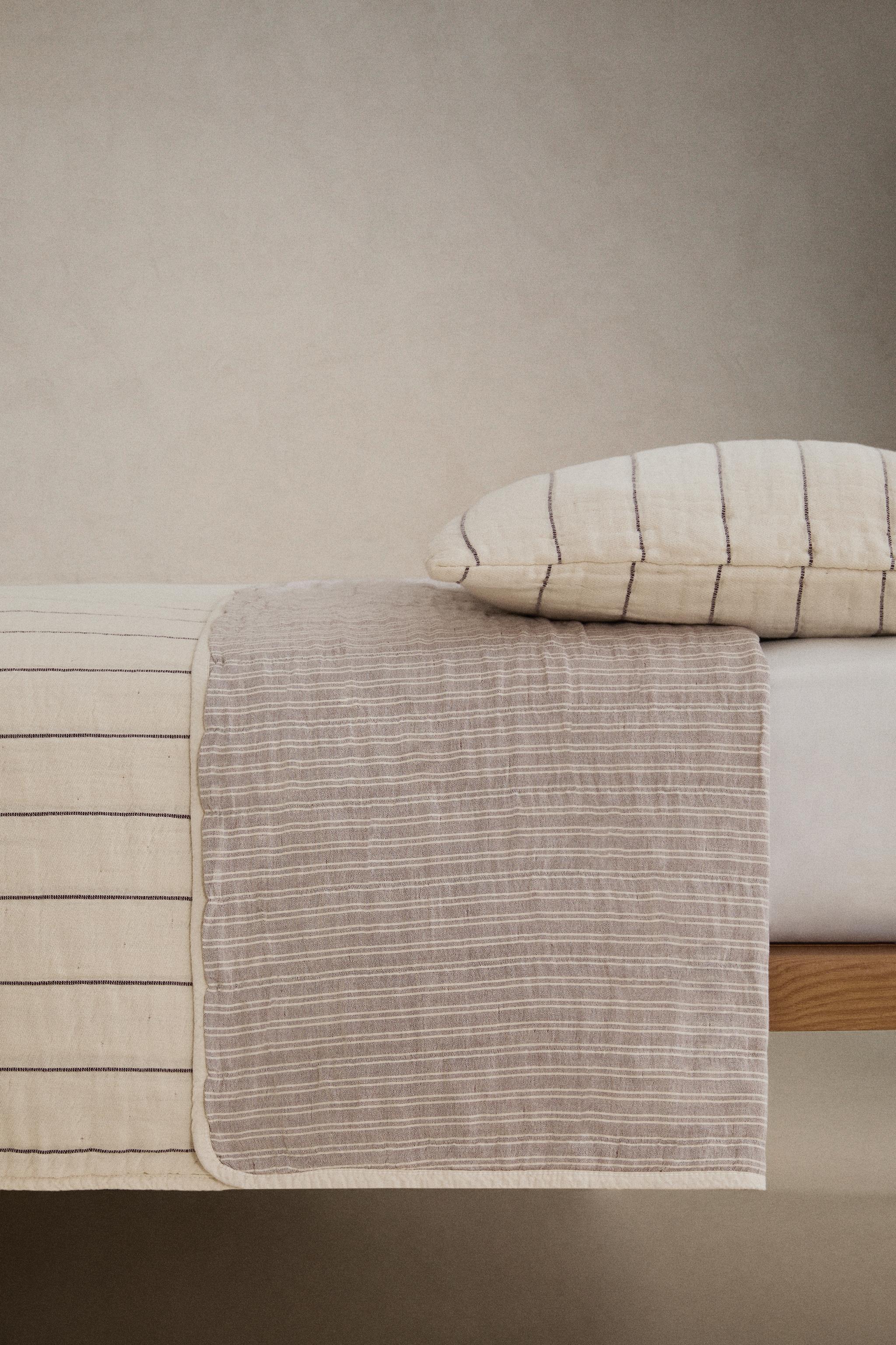 Zara REVERSIBLE KIDS' CHECK AND STRIPE BEDSPREAD — фото 3
