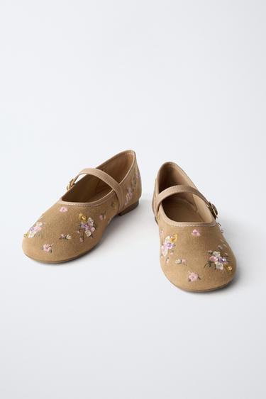 EMBROIDERED FLORAL BALLET FLATS - Sand Brown by Zara - Image 2