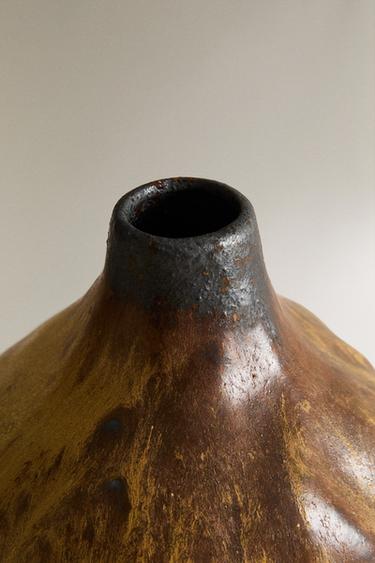 VASE EN CÉRAMIQUE IRRÉGULIER - Jaune foncé de Zara - Image 2