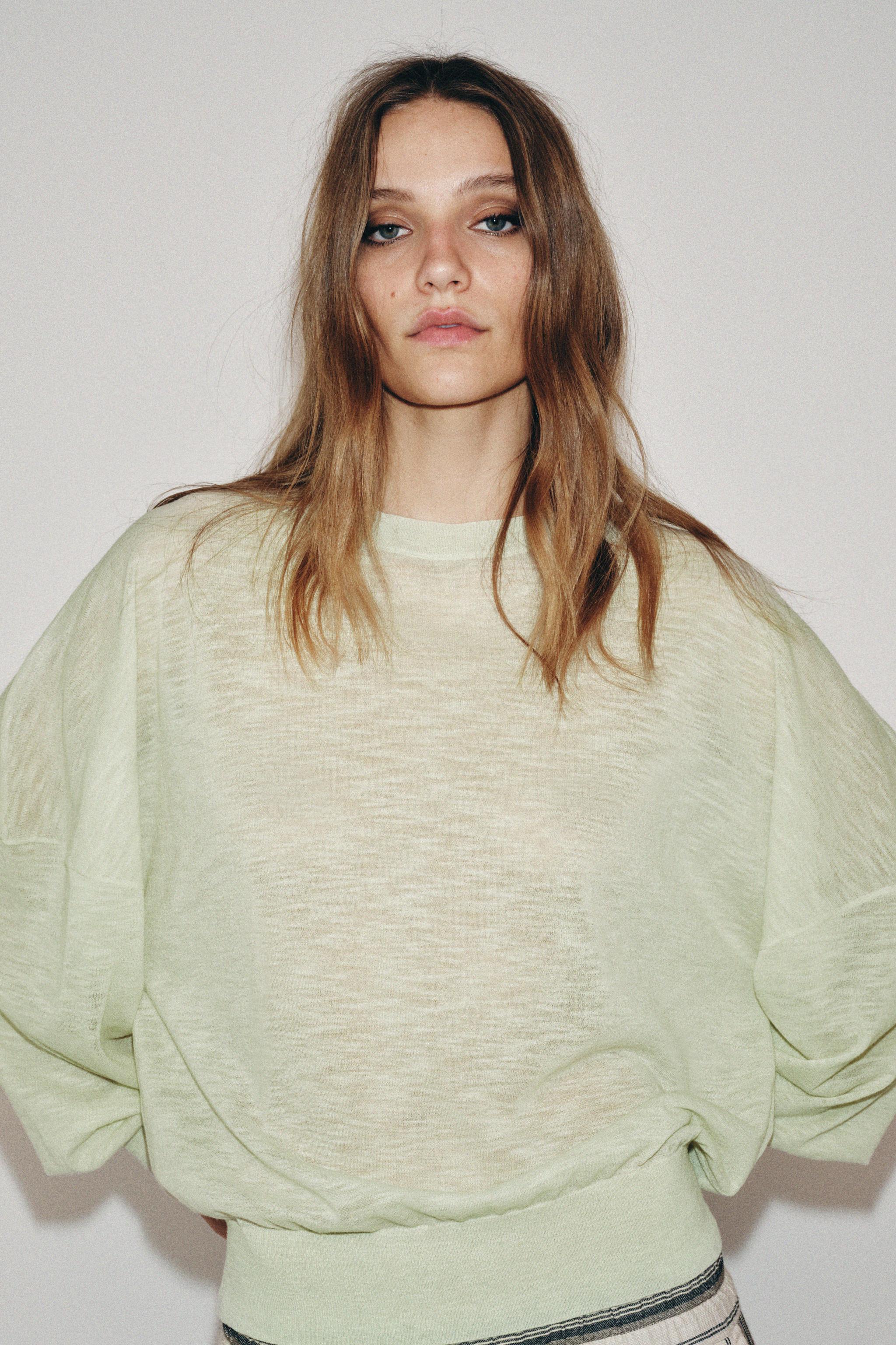 EXTRA-FINE WOOL KNIT JUMPER