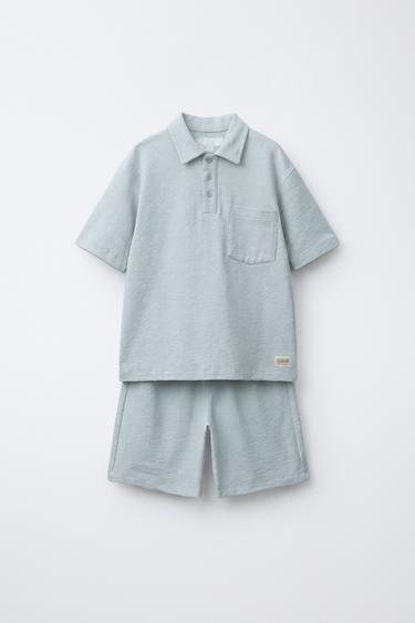 CONJUNTO POLO Y BERMUDA RÚSTICO ETIQUETA - Azul cielo de Zara