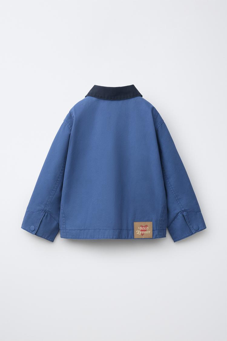 Chaqueta con cuello contrastante 3