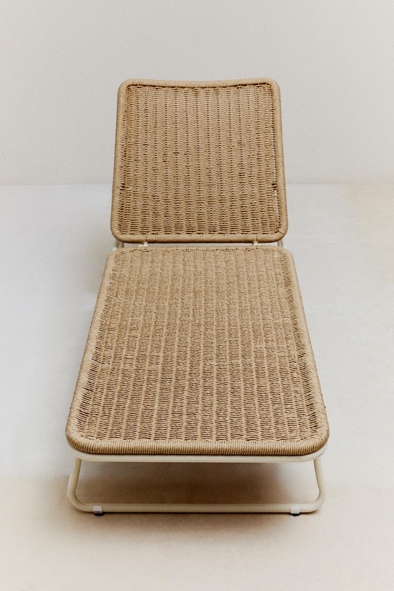FOLDING OUTDOOR LOUNGER — brown/white