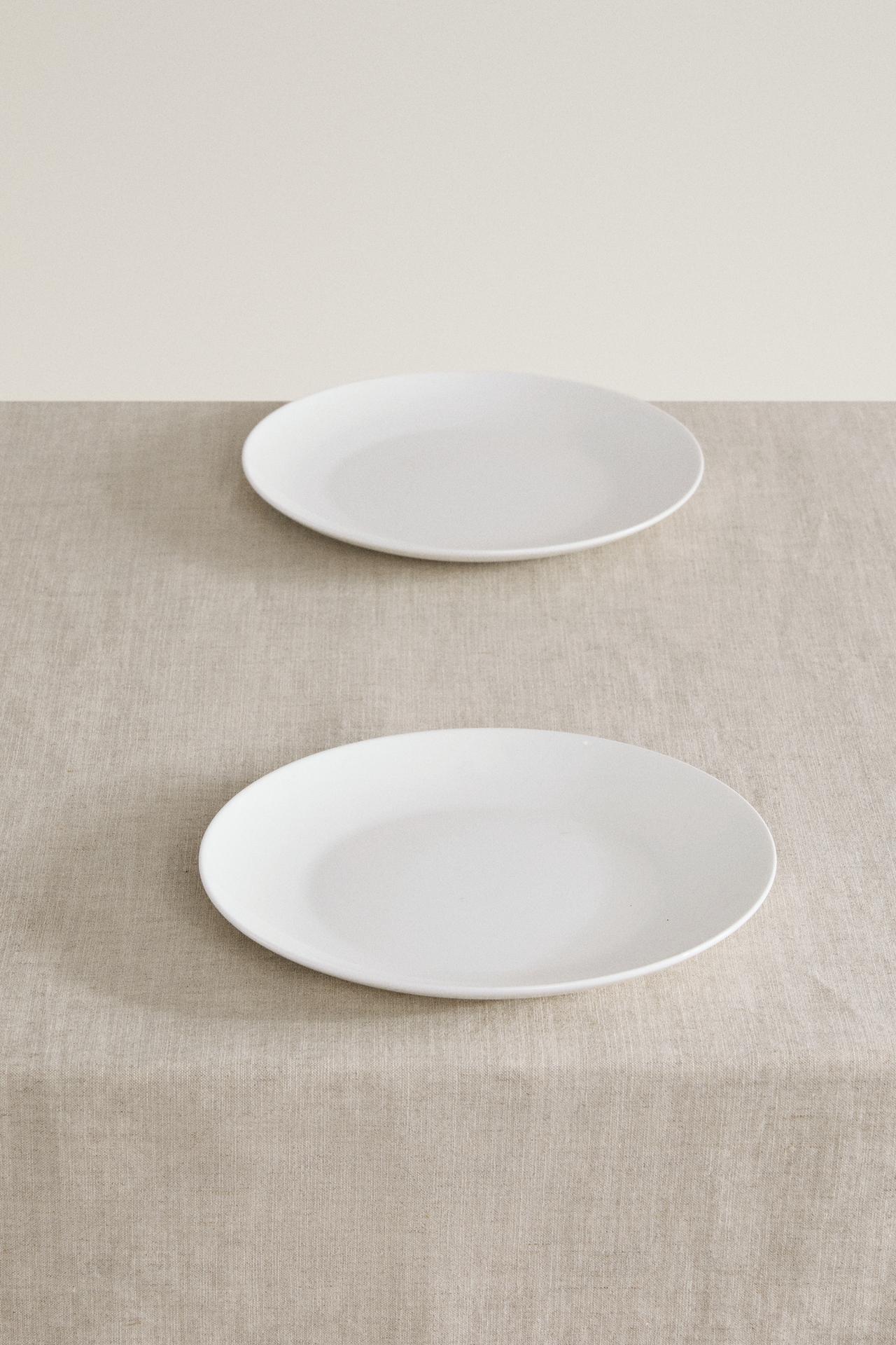 FADED LINEN TABLECLOTH — Light beige