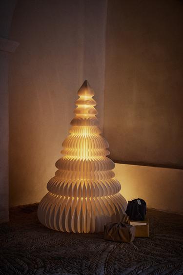 FLOOR LIGHT-UP PAPER CHRISTMAS TREE (160 cm) - White by Zara