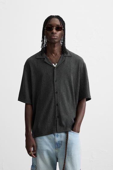 CAMISA ESTRUCTURA EFECTO ARRUGADO - Gris antracita de Zara