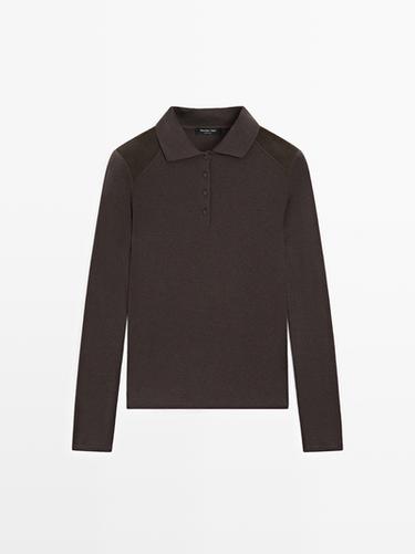 Camiseta polo detalle hombreras - Marrón de Zara