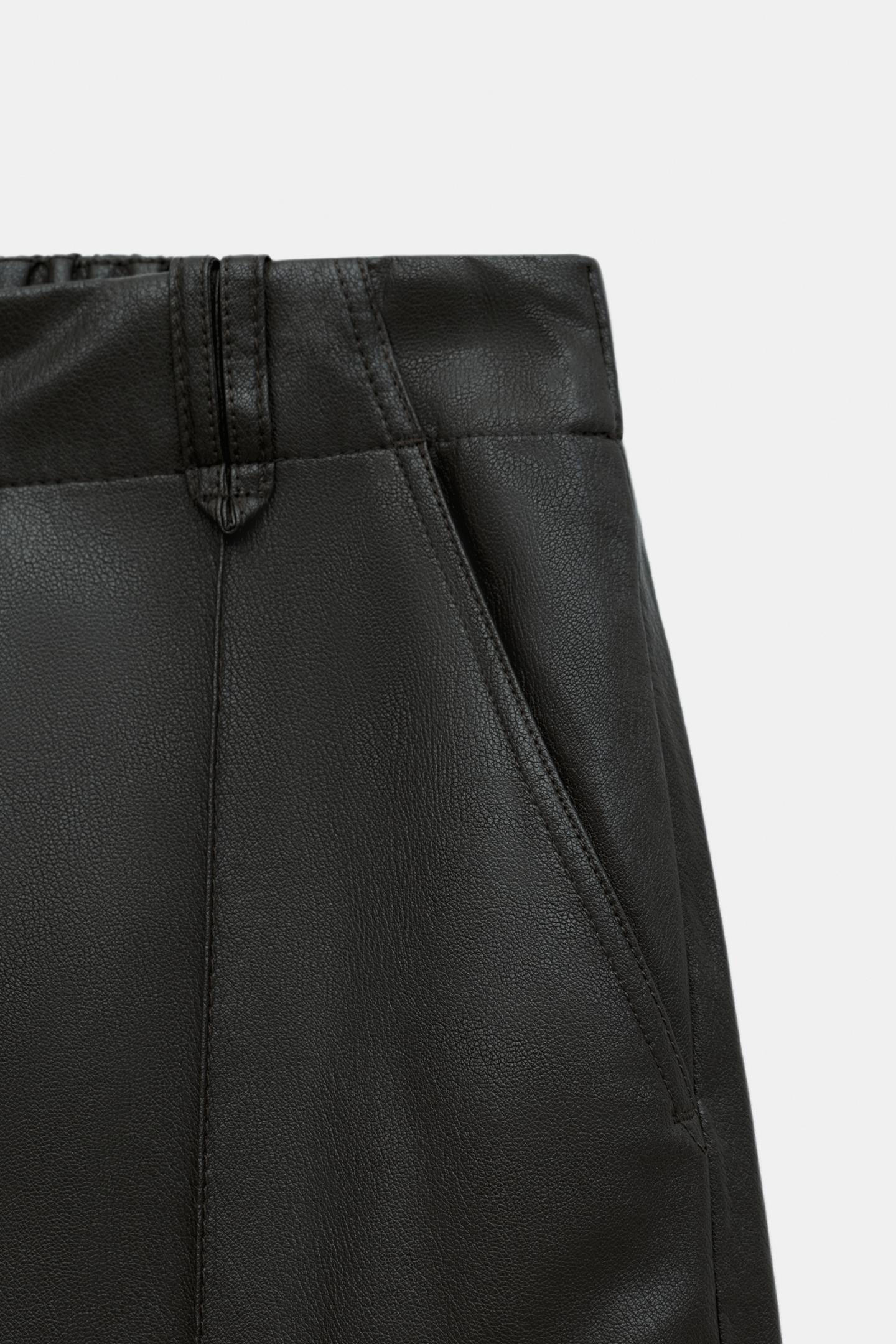 Женские брюки Zara Faux Leather Seam, цвет: Коричневый — фото 10