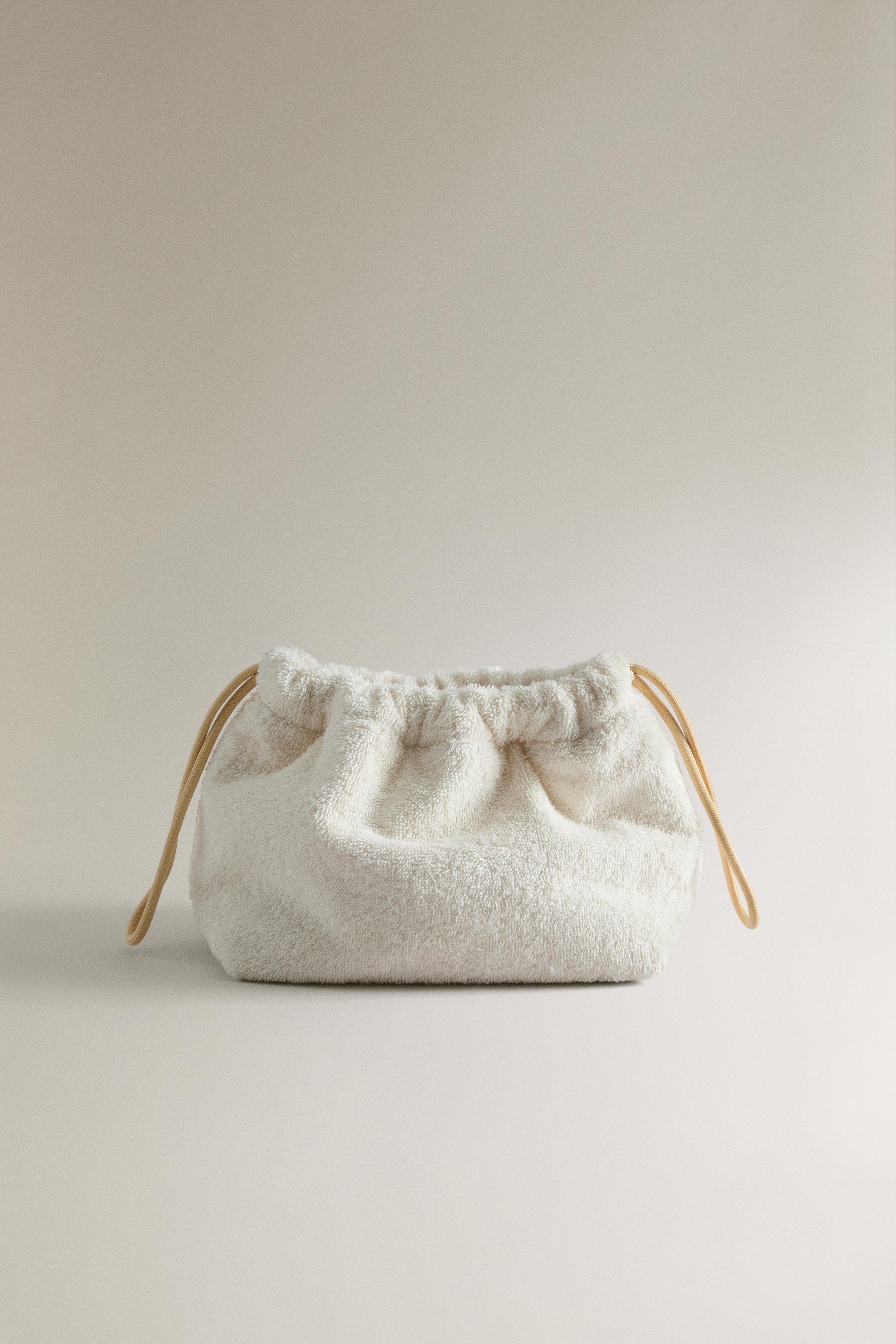 TOWEL MAKEUP BAG