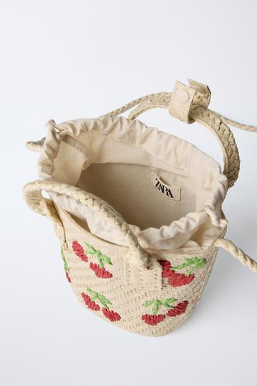 MINI SAC BANDOULIÈRE STYLE RAPHIA CERISES - Blanc écru de Zara - Image 3