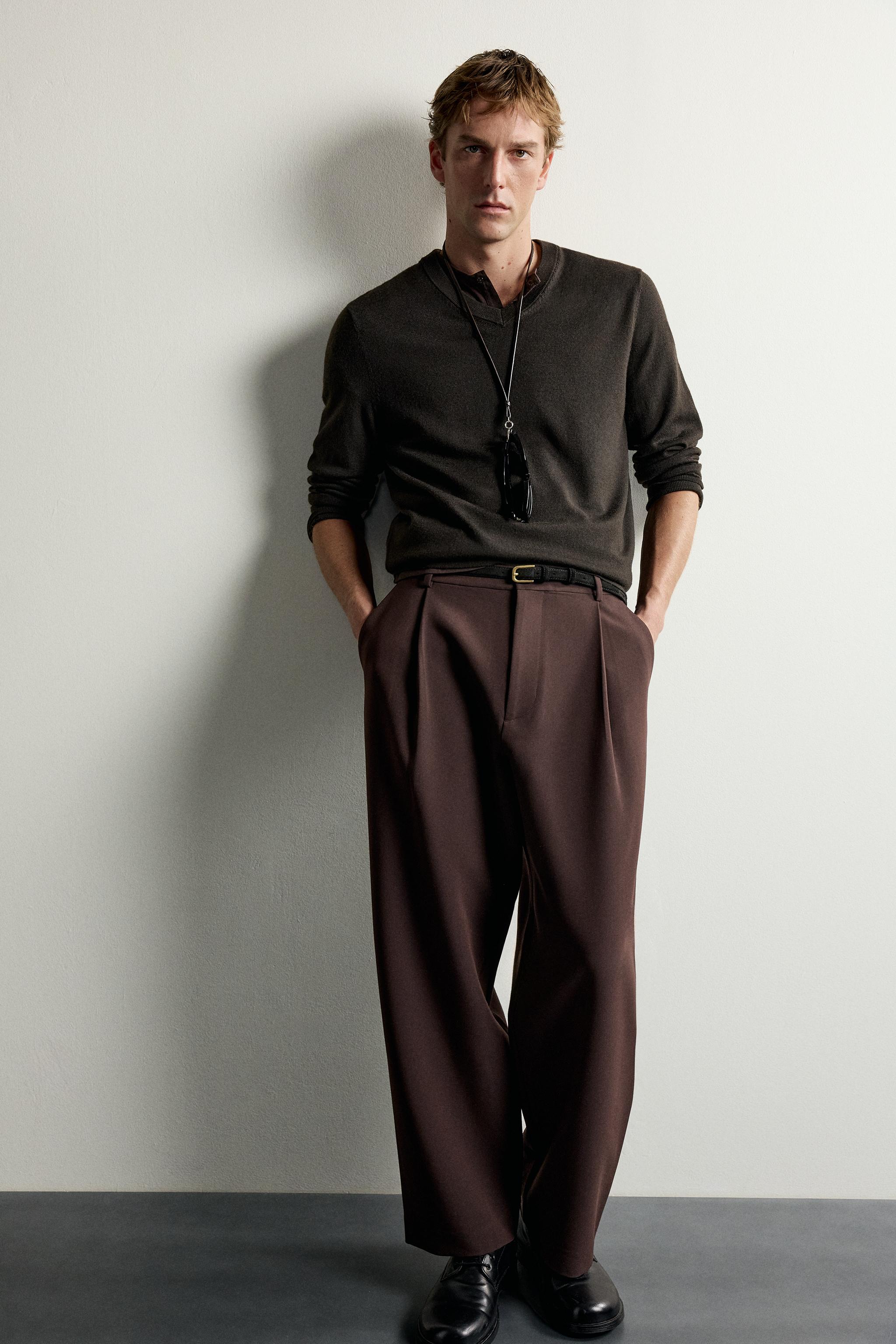 PANTALON COUPE DÉCONTRACTÉE À PLIS