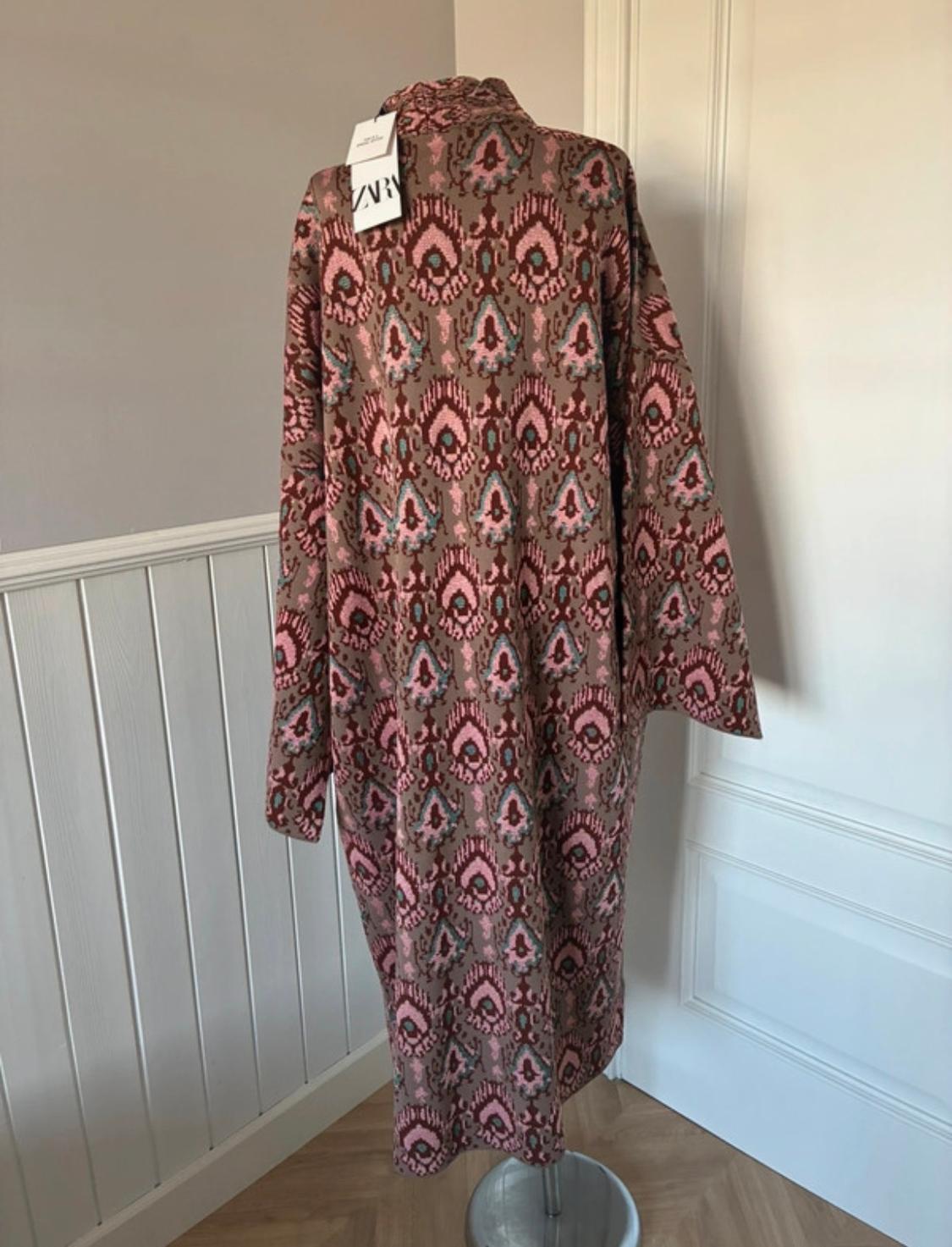 JACQUARD KNIT KIMONO COAT - SPECIAL EDITION - Image 2