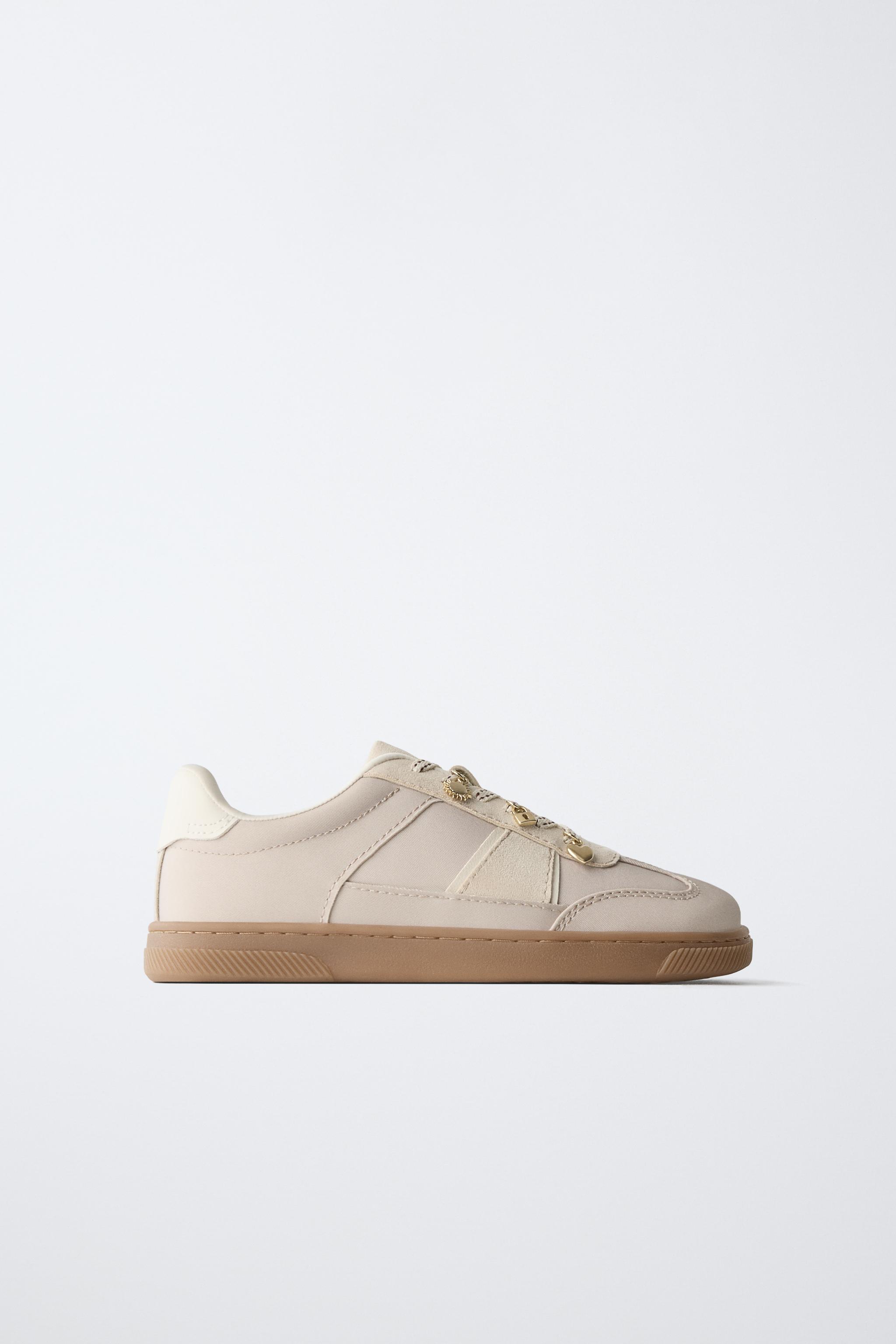 CHARM SNEAKERS