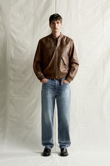 CAZADORA BOMBER PEL REGULAR FIT - Marrón de Zara - Imaxe 0
