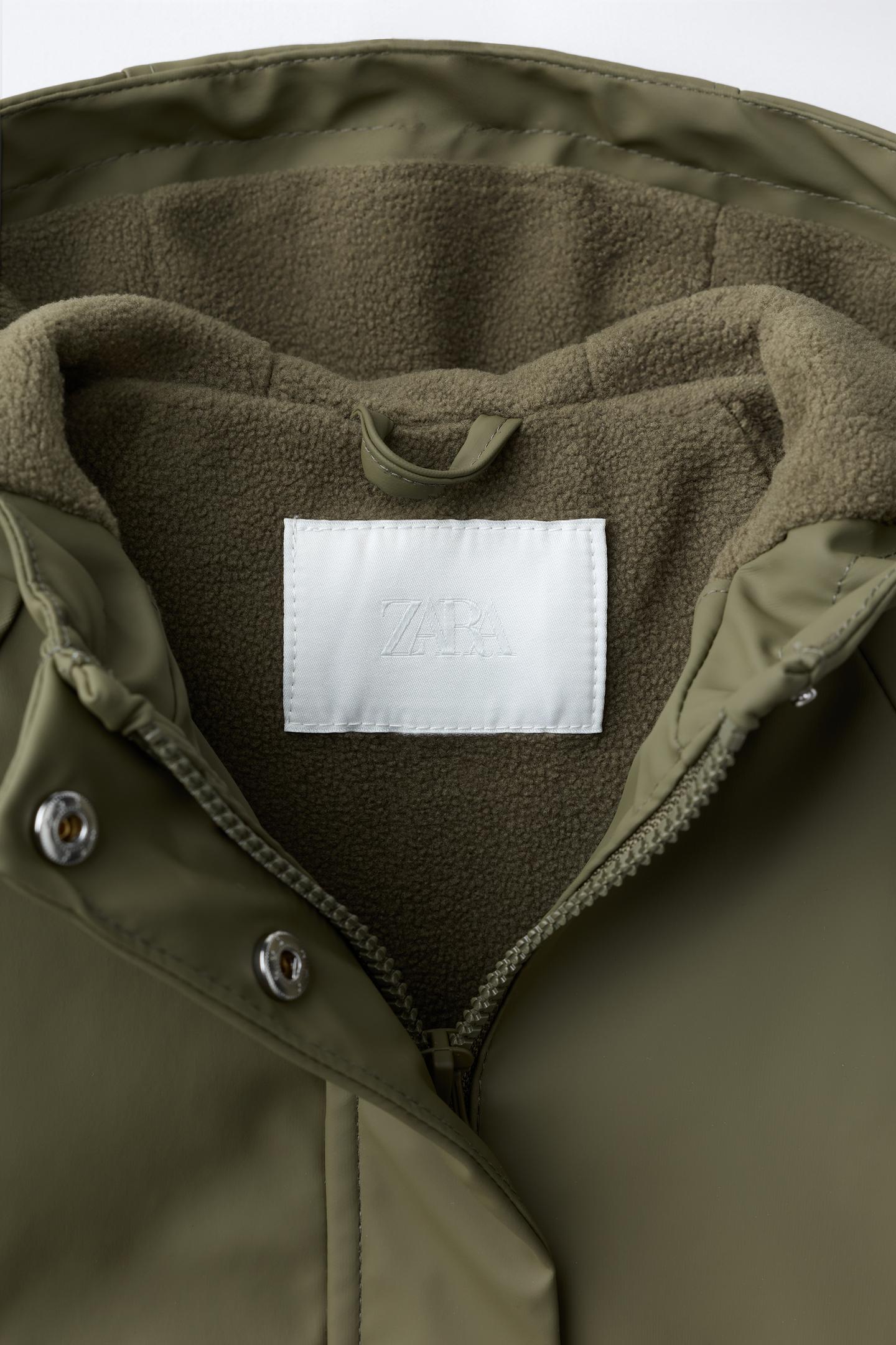Детские куртки Zara Water-Resistant Rubberized Raincoat, цвет: Зелёный — фото 4