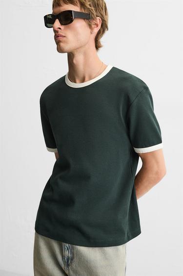 T-SHIRT CÔTELÉ CONTRASTE BASIQUE - Vert foncé de Zara - Image 4