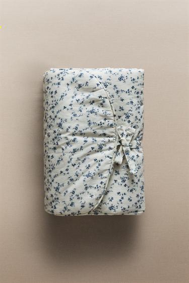 BLUE FLORAL BABY CHANGING MAT - Blue by Zara