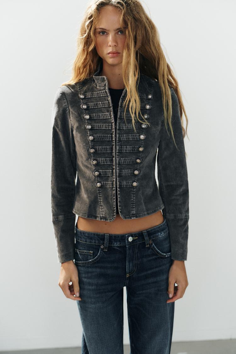 CHAQUETA ENTALLADA TERCIOPELO
