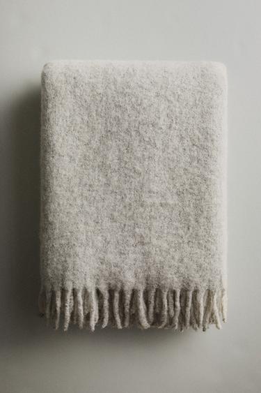 WOOL THROW - Light grey by Zara - Image 4