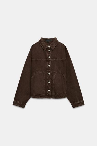 CAZADORA BOLSILLOS PLASTRÓN - Marrón de Zara - Imagen 0