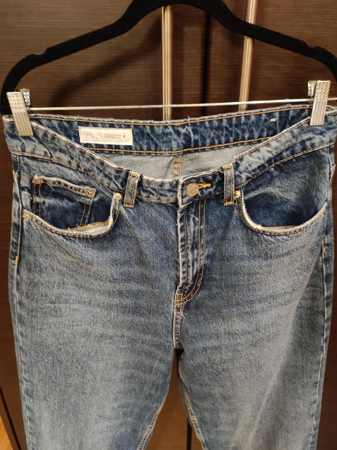 TRF MOM FIT HIGH-WAIST JEANS - Image 2