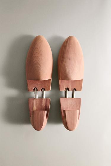 WOODEN SHOE FORM SET - Light beige by Zara - Image 0