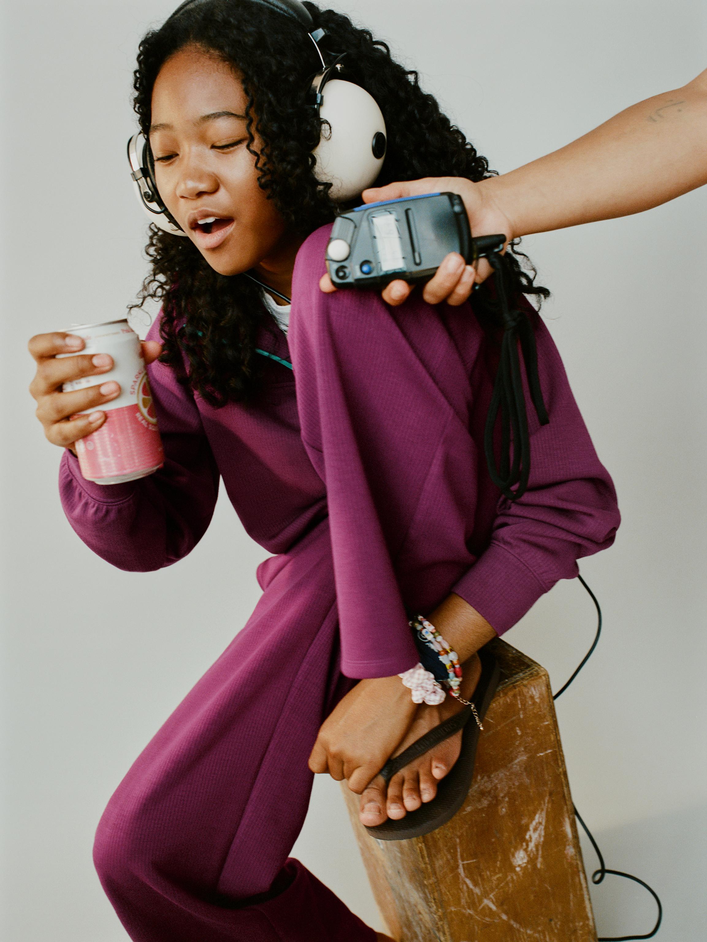 HIGH NECK SWEATSHIRT — Raspberry
