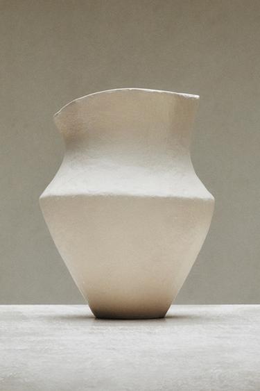 IRREGULAR-SHAPED VASE - Ecru by Zara