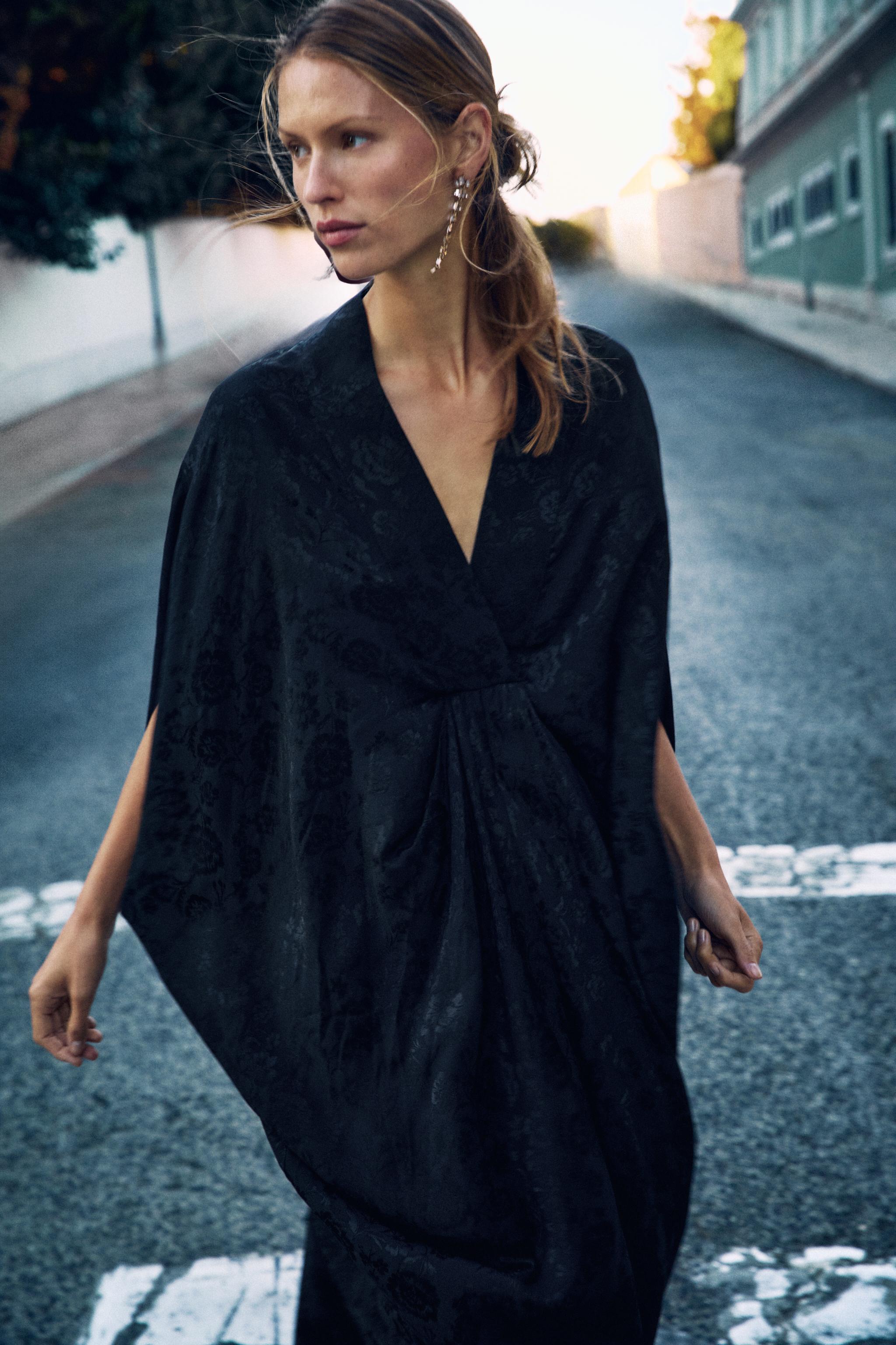 FLORAL JACQUARD MAXI DRESS