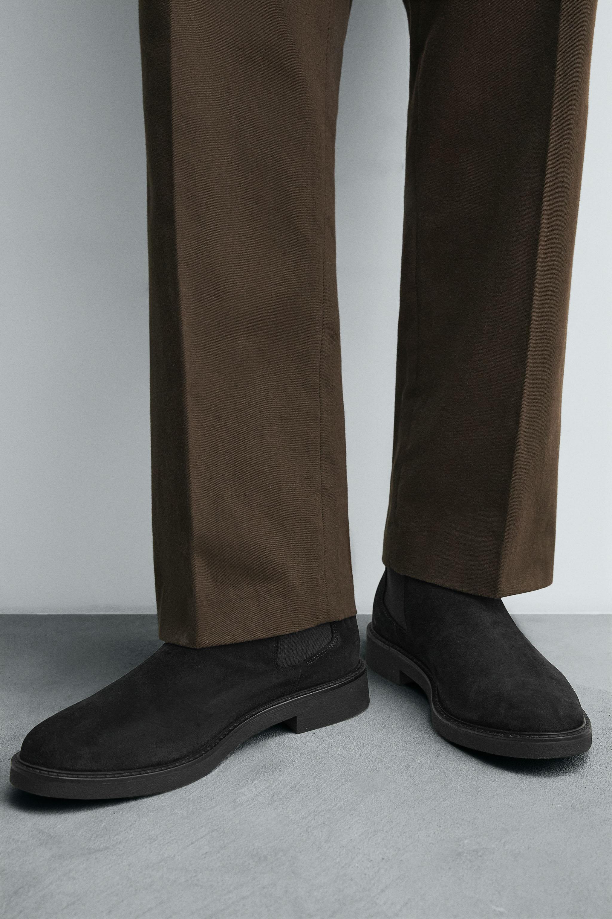 LEATHER CHELSEA BOOTS