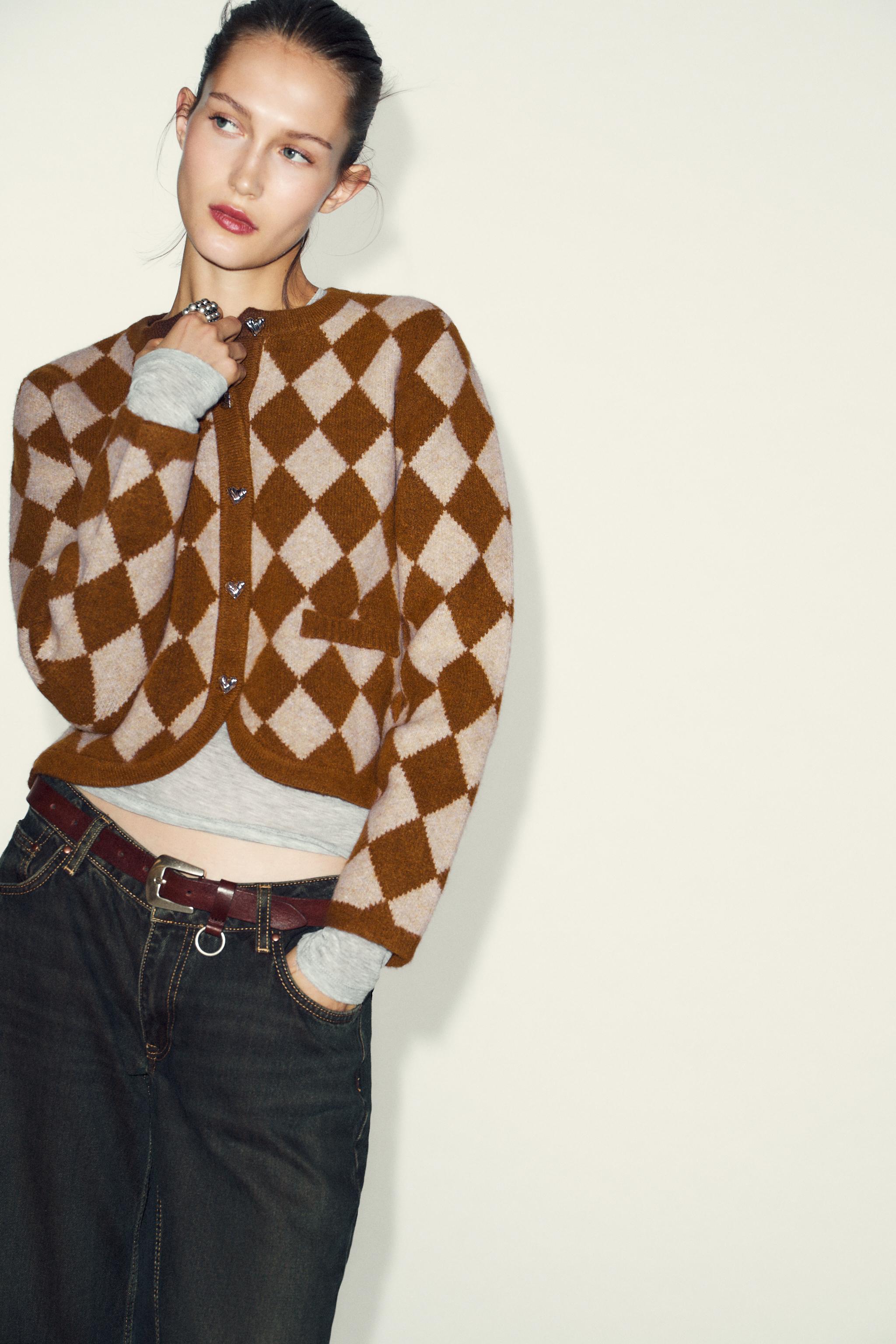 GILET EN MAILLE JACQUARD À LOSANGES