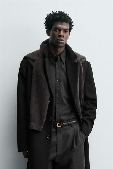 PALLTO REGULAR FIT ME LESH - E zezë nga Zara