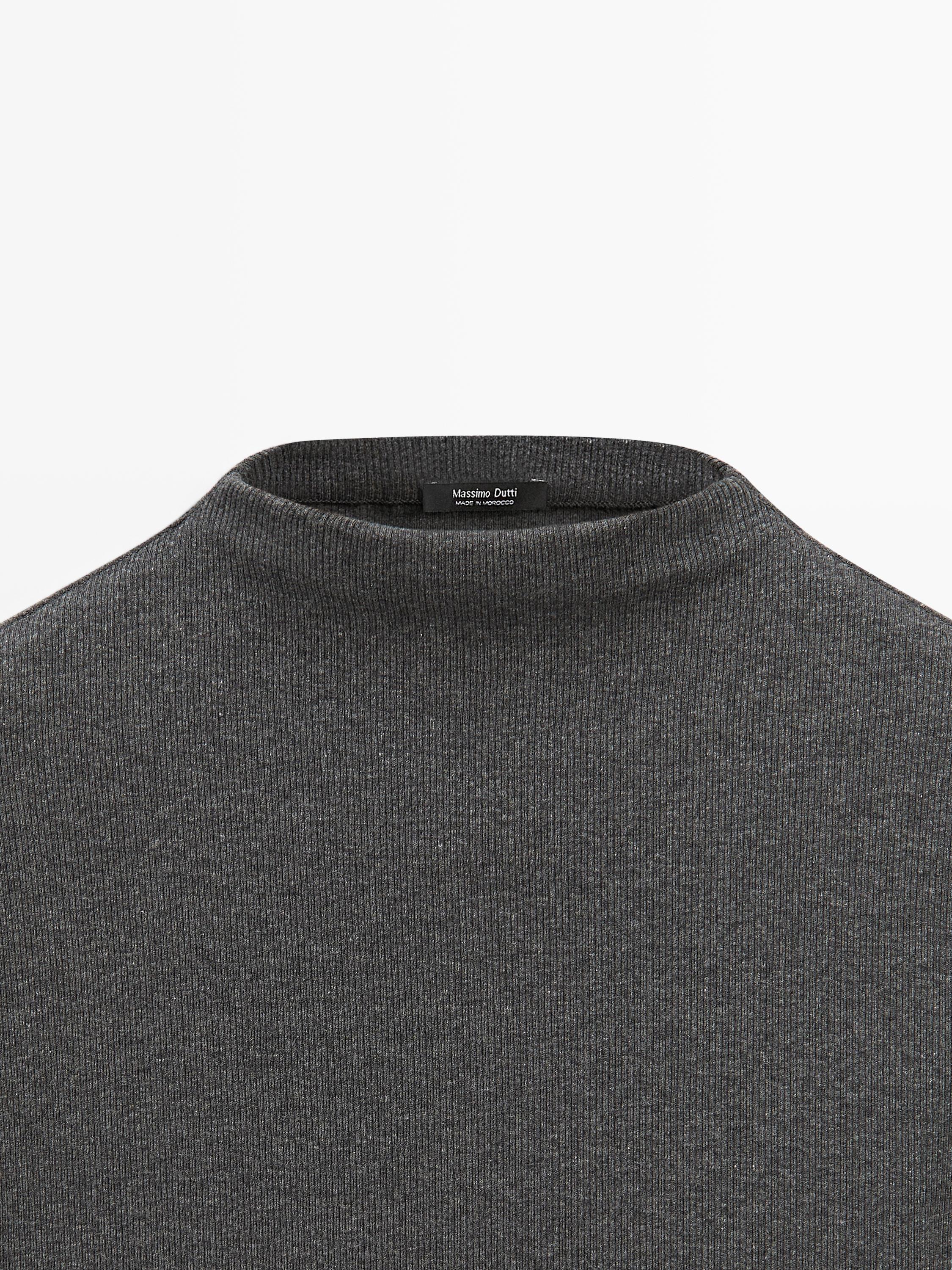 Short sleeve cotton blend T-shirt