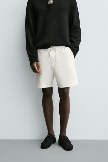 BERMUDA ESTRUCTURA CONFORT - Blanco roto de Zara