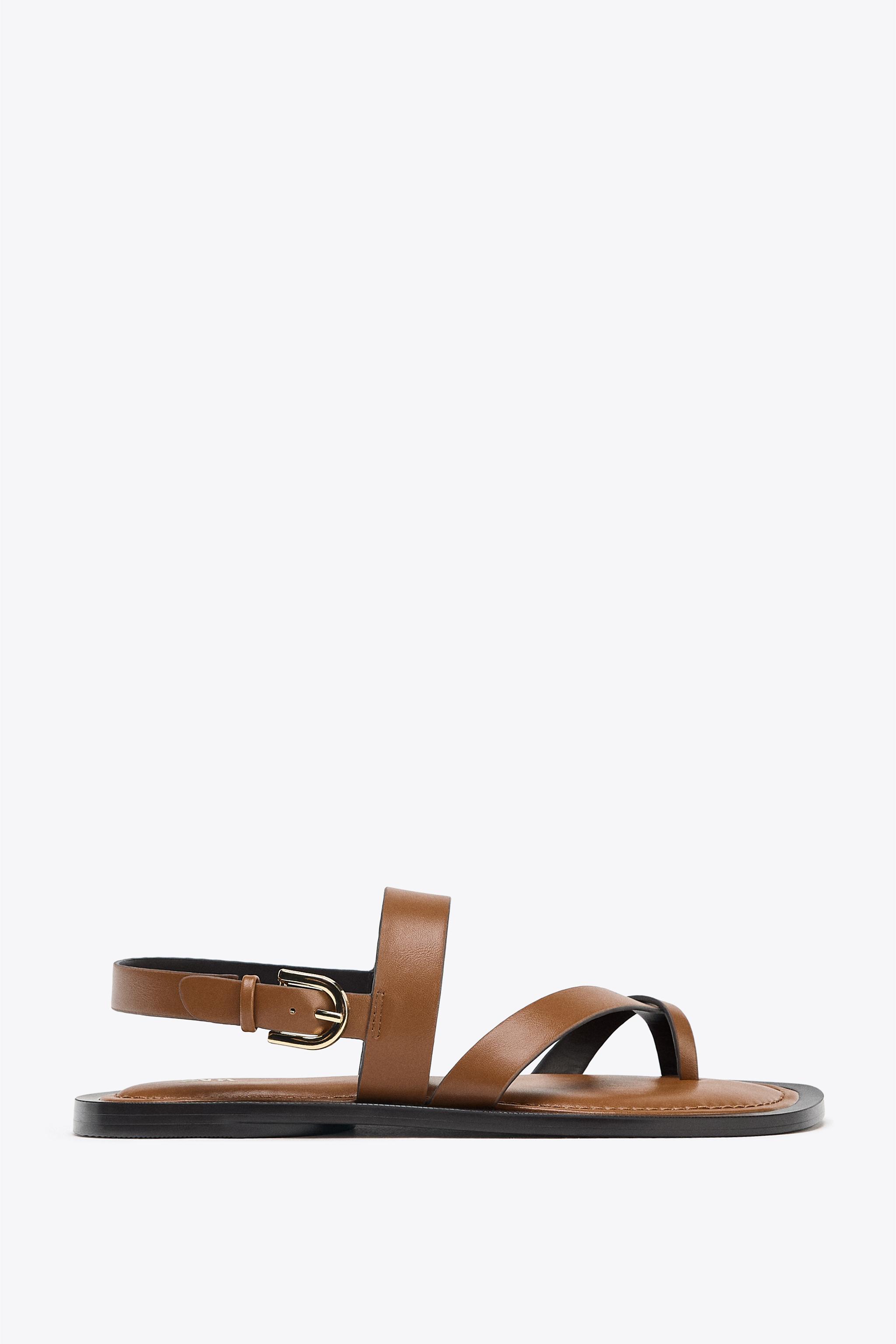 【送料&関税込】TotAme Croco Tie Single-toe Strap Sandals TOTEME The Croco Tie Sandals | White | FARFETCH JO