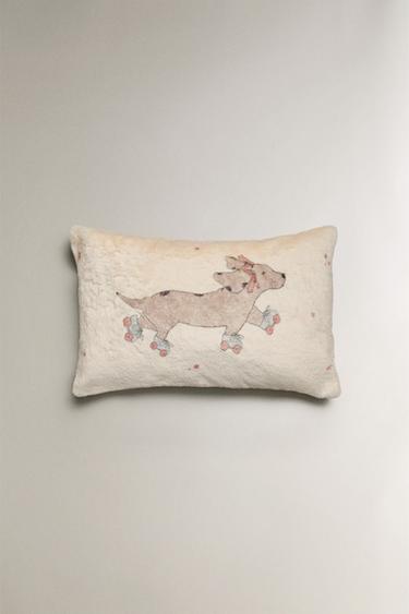 CHILDREN'S SKATER DOG CUSHION - Pastel pink by Zara