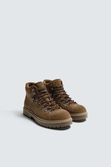 BOTTES EN CUIR À SEMELLES ÉPAISSES - Marron de Zara