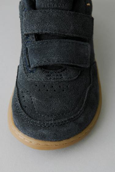 LARRUZKO BANBA TIRADUNAK, BAREFOOT - Itsas urdina, Zara-rena