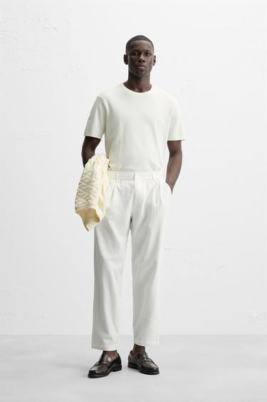 PANTALÓN PLIEGUES ESTRUCTURA - Blanco de Zara