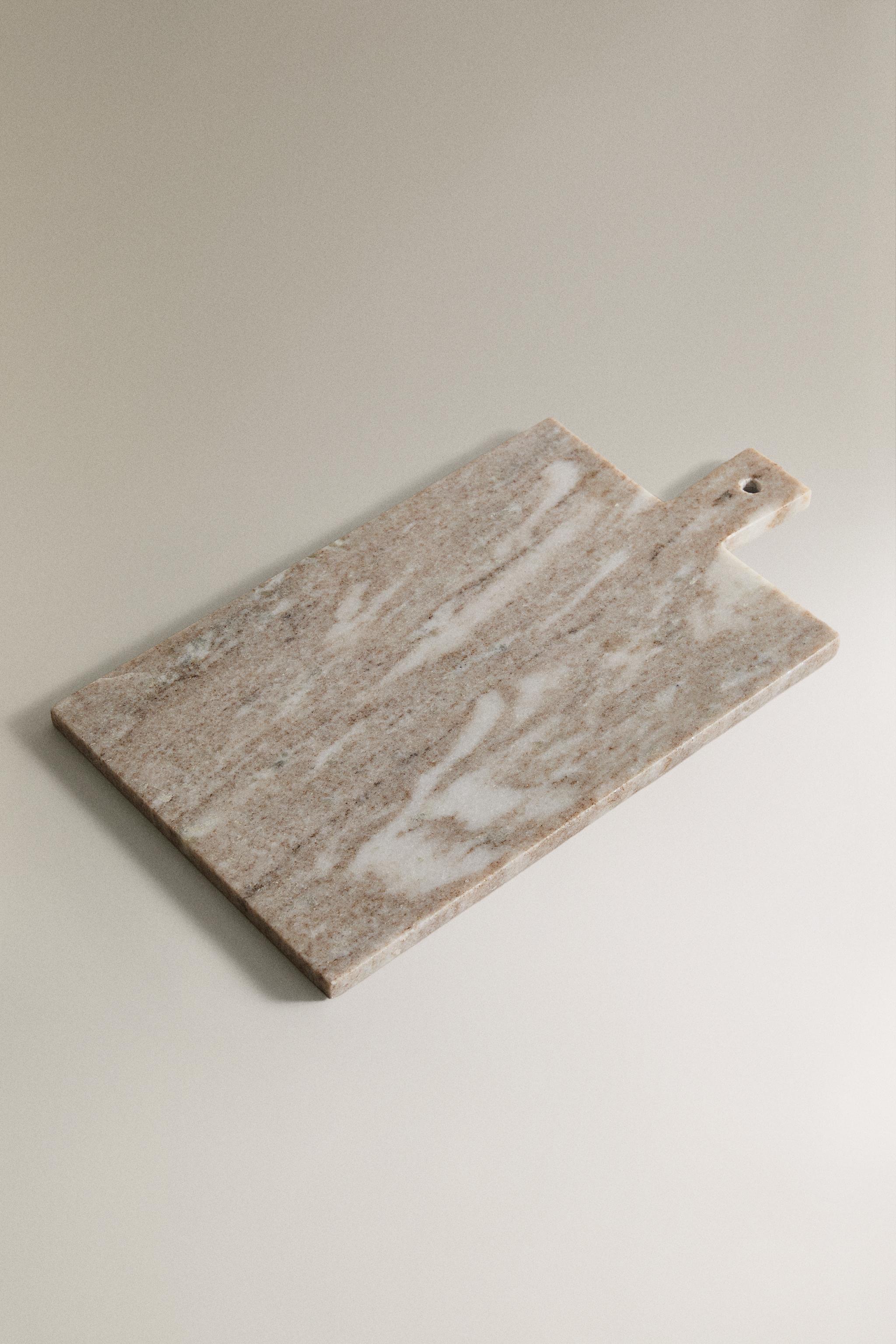 MARBLE CUTTING BOARD WITH HANDLE
