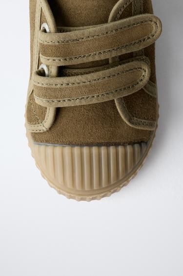 TENNIS OU BASKET EN DAIM - Vert kaki de Zara - Image 3