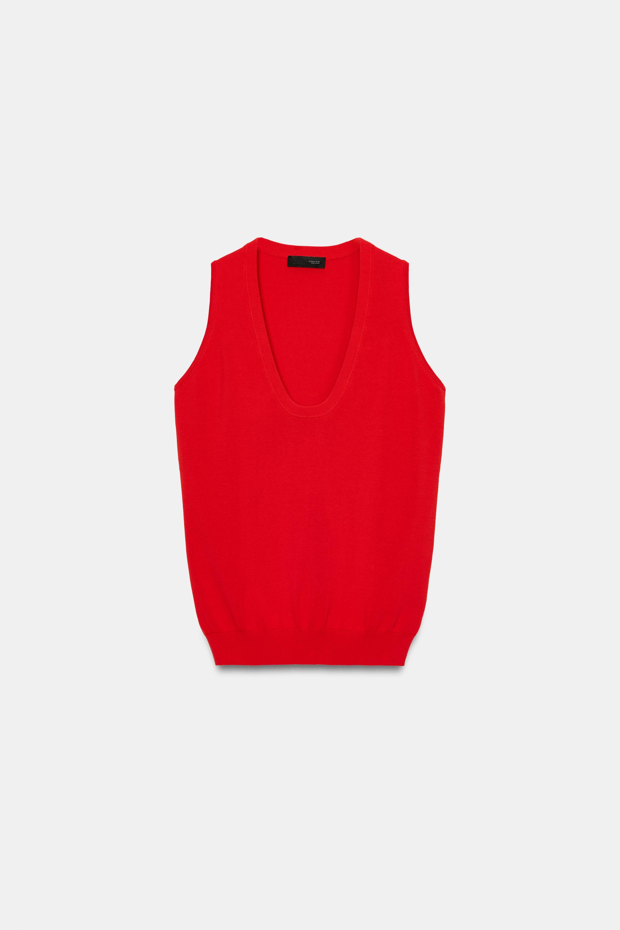 TOP EN MAILLE SANS MANCHES