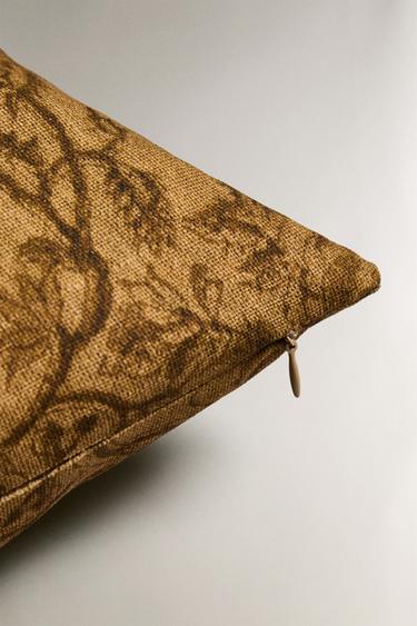BLURRED PRINT CUSHION COVER - Sand by Zara - Image 3