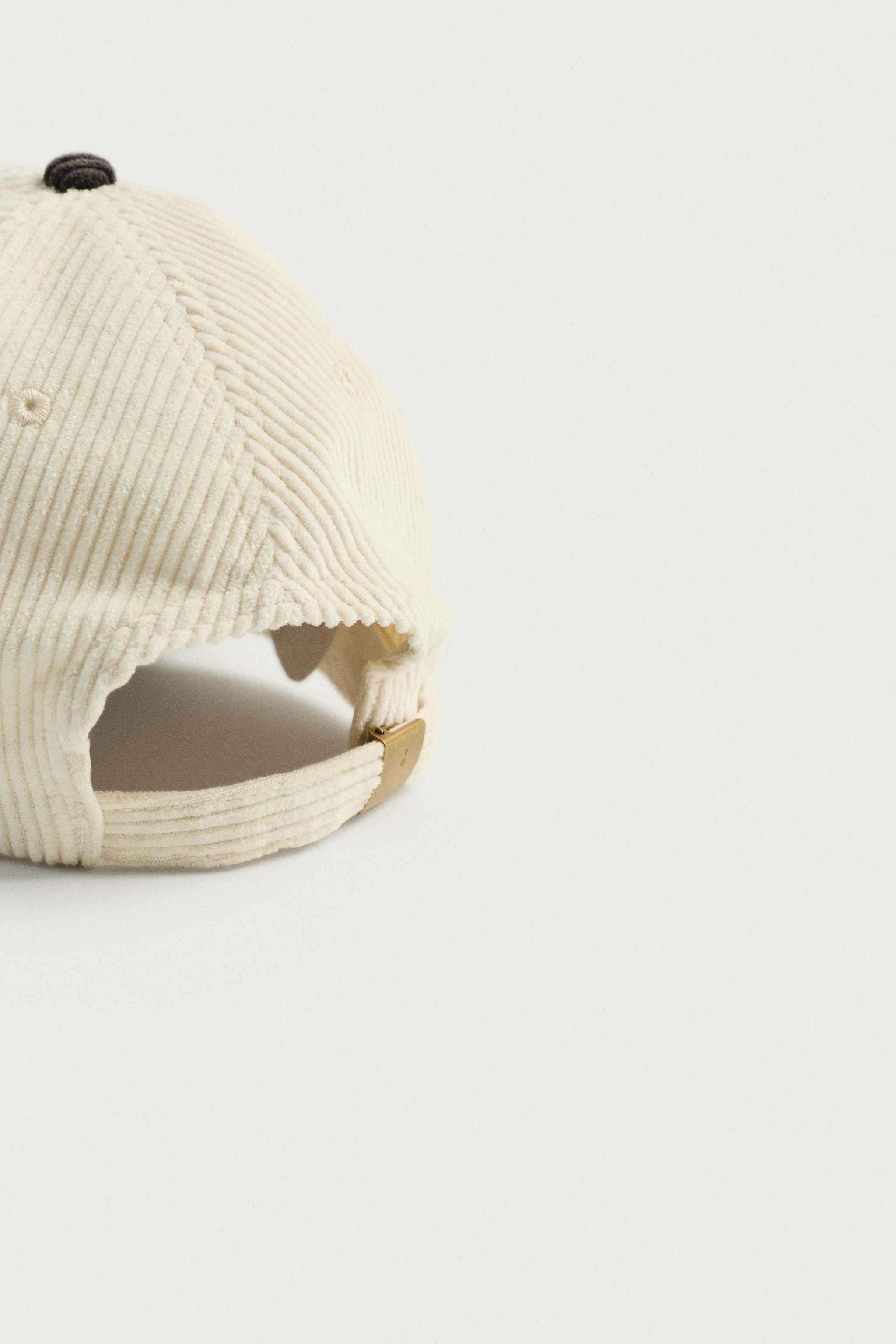 CASQUETTE EN VELOURS CÔTELÉ AVEC PIÈCE GOODYEAR©