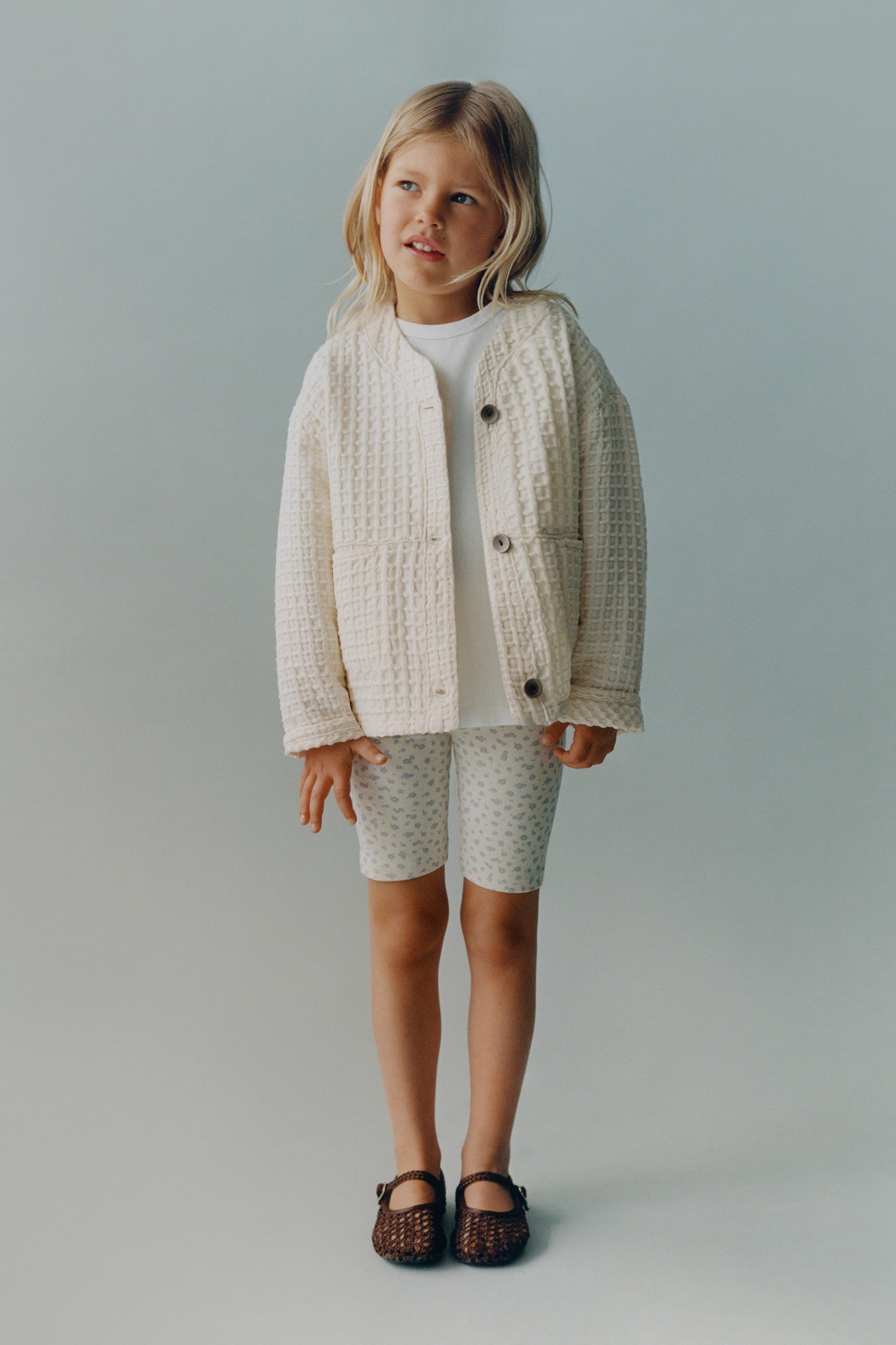 LOT DE DEUX LEGGINGS DE CYCLISTE À FLEURS Gris ZARA