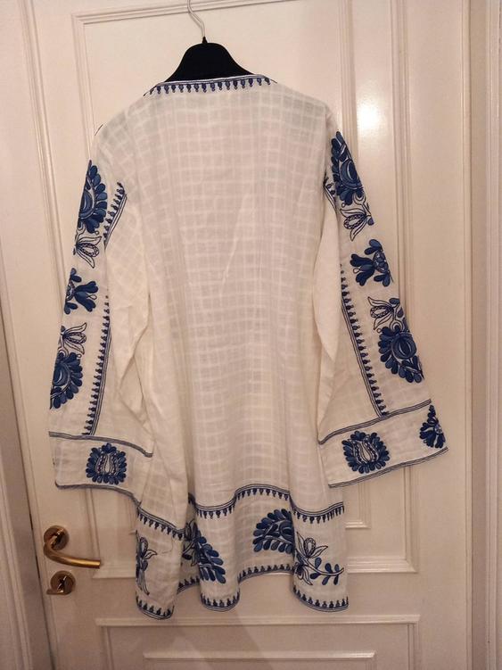 zara white dress with blue embroidery EMBROIDERED SHORT SECOND HAND 183 cmHalter neck backless FW21 black lace dress with Color:Lilac (Lavender)