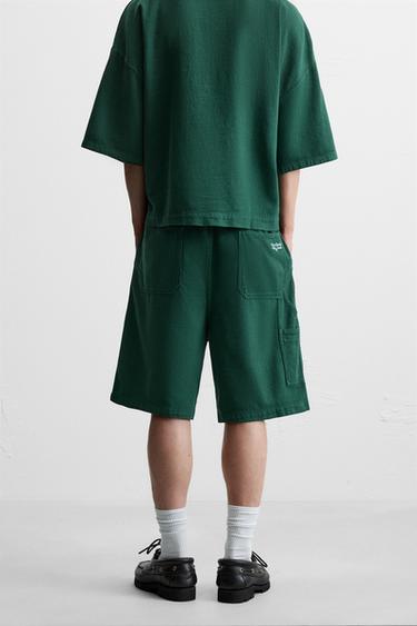 TEXTURED CARPENTER POCKET BERMUDA SHORTS - Green de Zara - Image 2