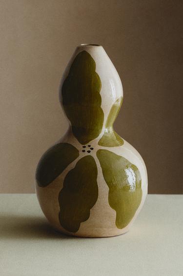 FLORAL TERRACOTTA VASE - Greens by Zara