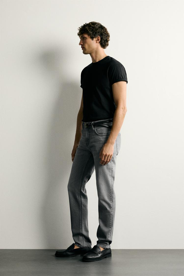 JEANS DE AJUSTE DELGADO BÁSICOS 4